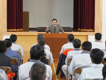 鈴木青森センター所長の講義