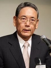 岡﨑理事長