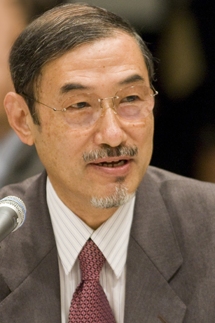 内藤　香氏