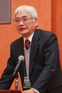 田中　知氏