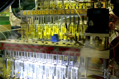 Partition tests in hoods and glove boxe