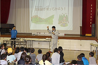 小美玉市立野田小学校で出張授業を行いました。(2018年5月7日)