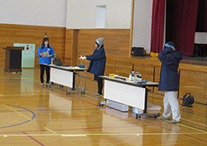 水戸市立稲荷第二小学校と大洗町立南小学校で出張授業を行いました。(2019年1月18日、1月28日)