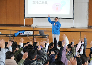 笠間市立北川根小学校で出張授業を行いました。(2019年12月9日)