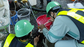 地下水の採水の画像