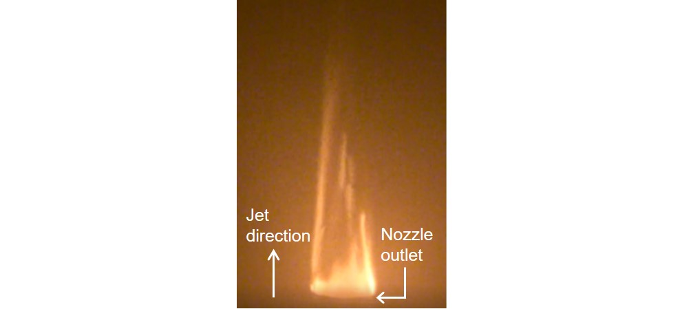burner-shaped flame without staying in the chamber photo