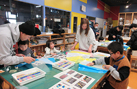 ぐにゃぐにゃ凧をつくろう！