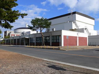 An outside view of the JRR-4 reactor building